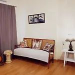 Sweet Home Leo